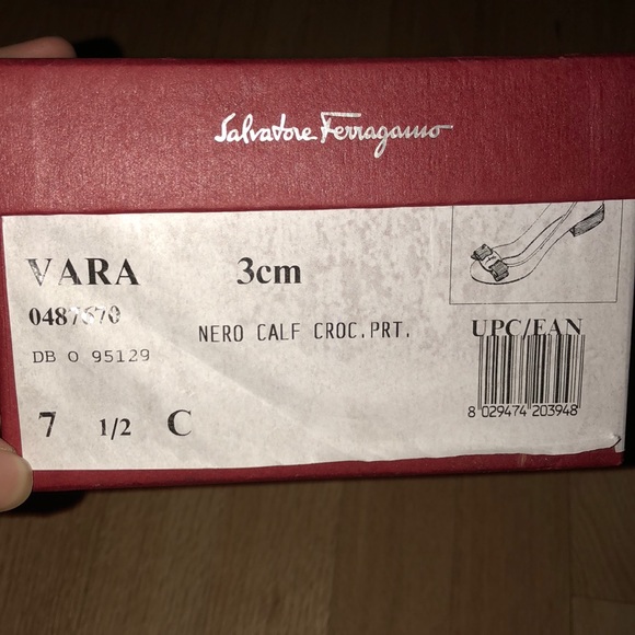 Salvatore Ferragamo Vara Heels - Picture 5 of 5